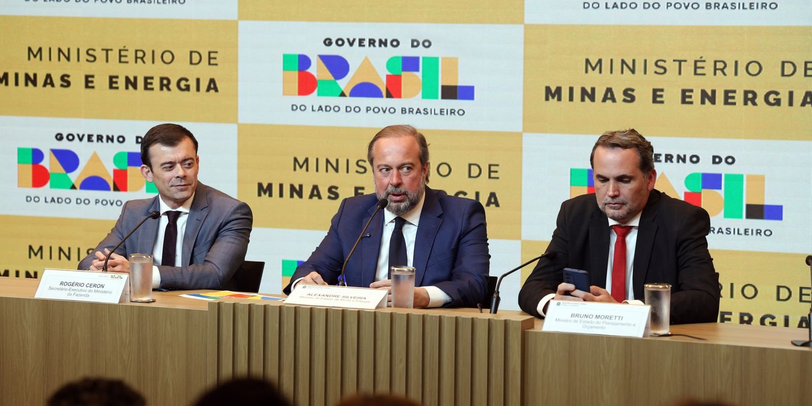 governo-cria-subsidio-de-ate-r$-0,89-para-segurar-preco-da-gasolina
