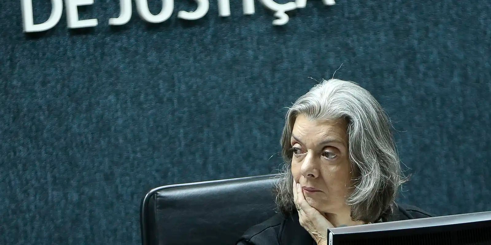 carmen-lucia-vota-por-derrubar-flexibilizacao-da-lei-da-ficha-limpa 