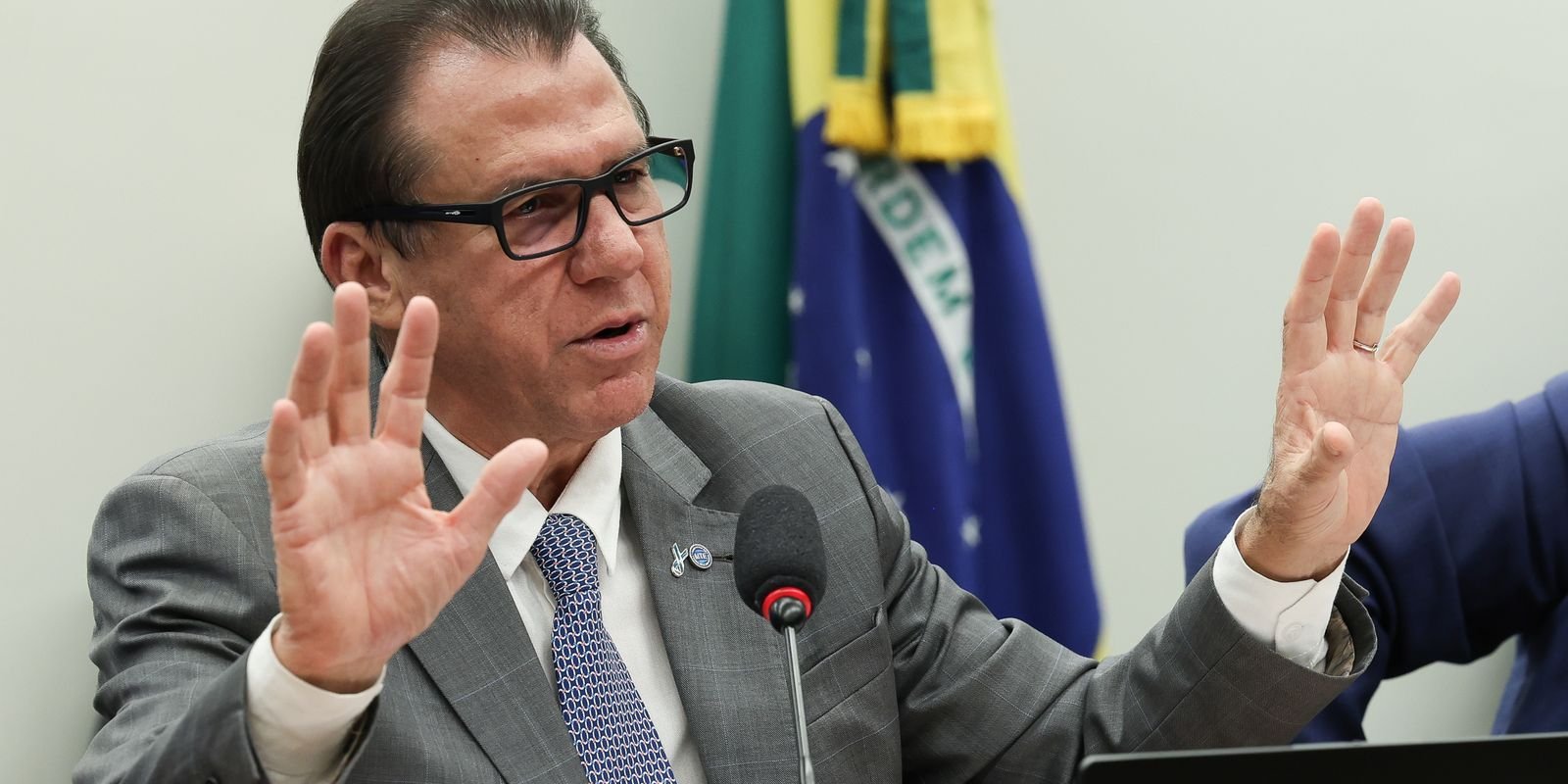 ministerio-do-trabalho-atualiza-normas-de-trabalho-com-eletricidade