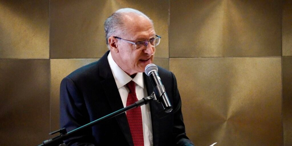 alckmin:-pix-e-patrimonio-nacional-e-nao-entra-em-negociacao-com-eua