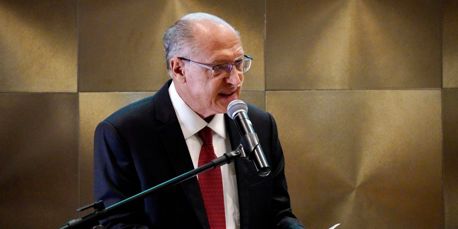 alckmin:-pix-e-patrimonio-nacional-e-nao-entra-em-negociacao-com-eua