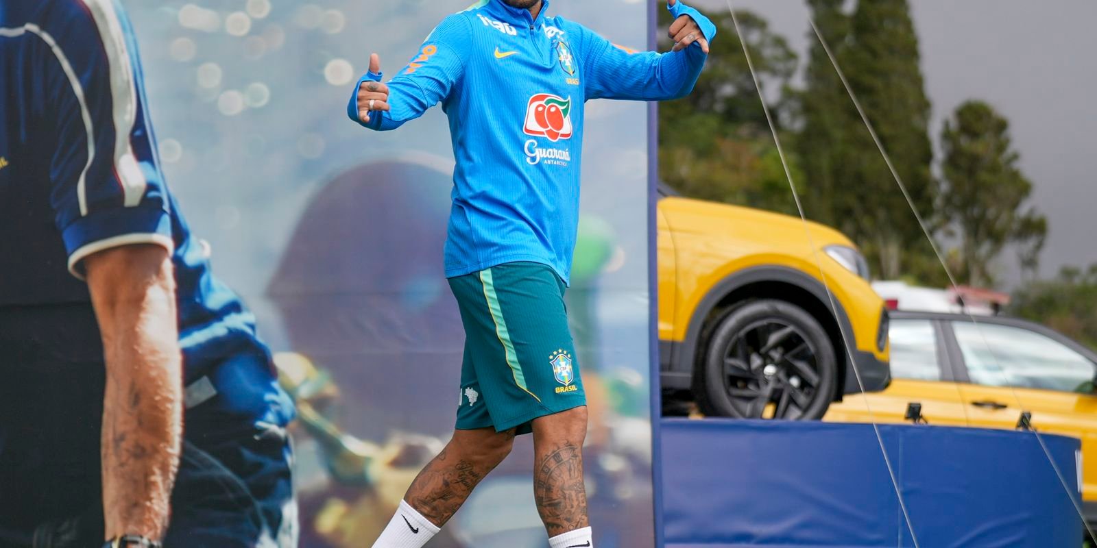 neymar-nao-viaja-com-selecao-para-cleveland;-segue-em-tratamento