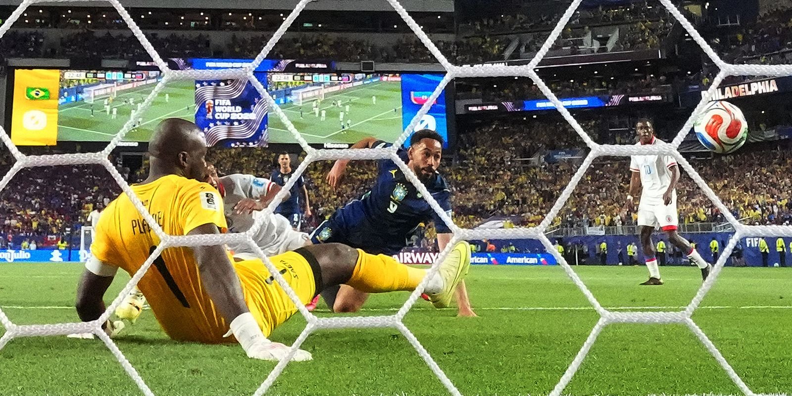 veja-os-resultados-dos-jogos-de-sexta-feira-(19)-na-copa