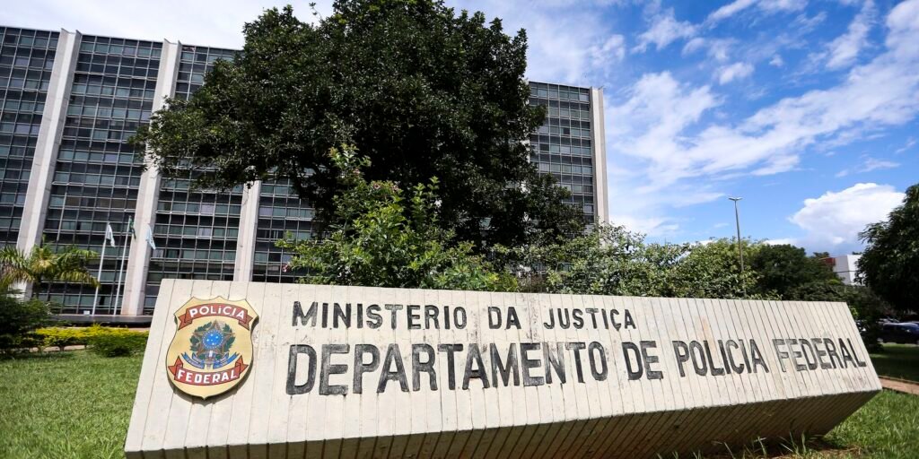 pf-mira-empresario-suspeito-de-intimidar-jornalistas-no-caso-master