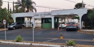 bolsonaro-pede-autorizacao-para-receber-milei-na-prisao-domiciliar
