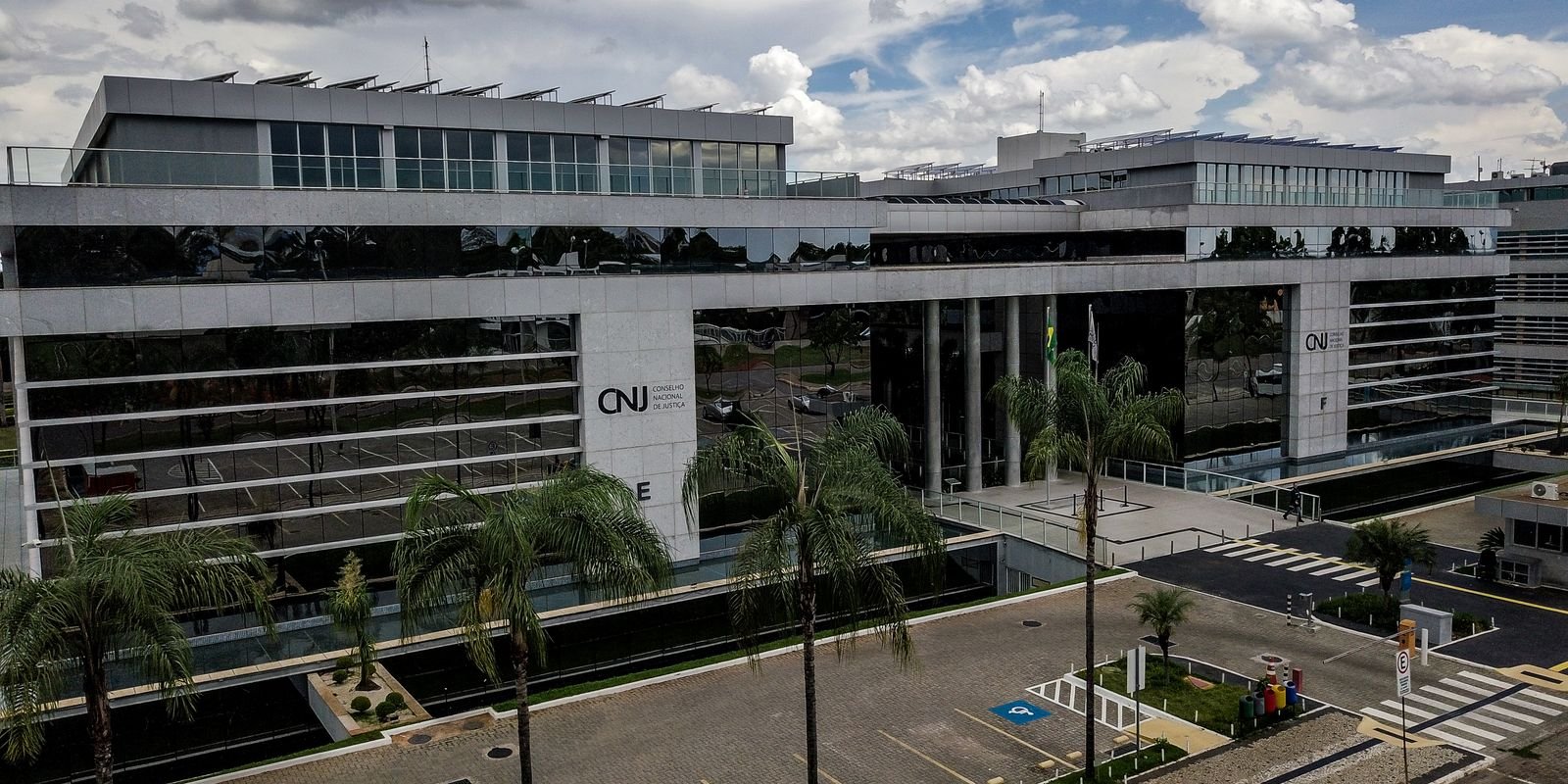 cnj-acaba-com-aposentadoria-compulsoria-como-punicao-maxima-para-juiz