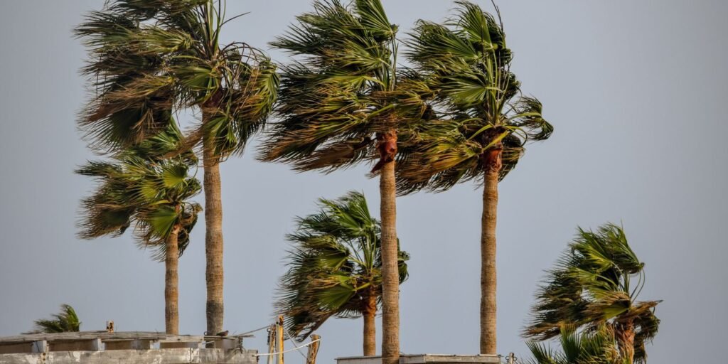 frente-fria-e-ciclone-deixam-rio-grande-do-sul-e-sao-paulo-em-alerta