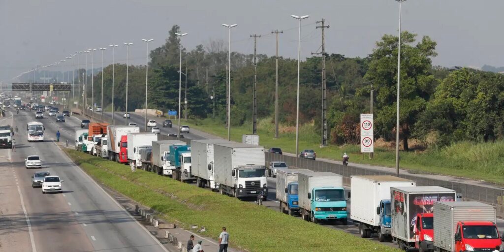 lei-garante-frete-minimo-no-transporte-de-cargas;-saiba-o-que-muda
