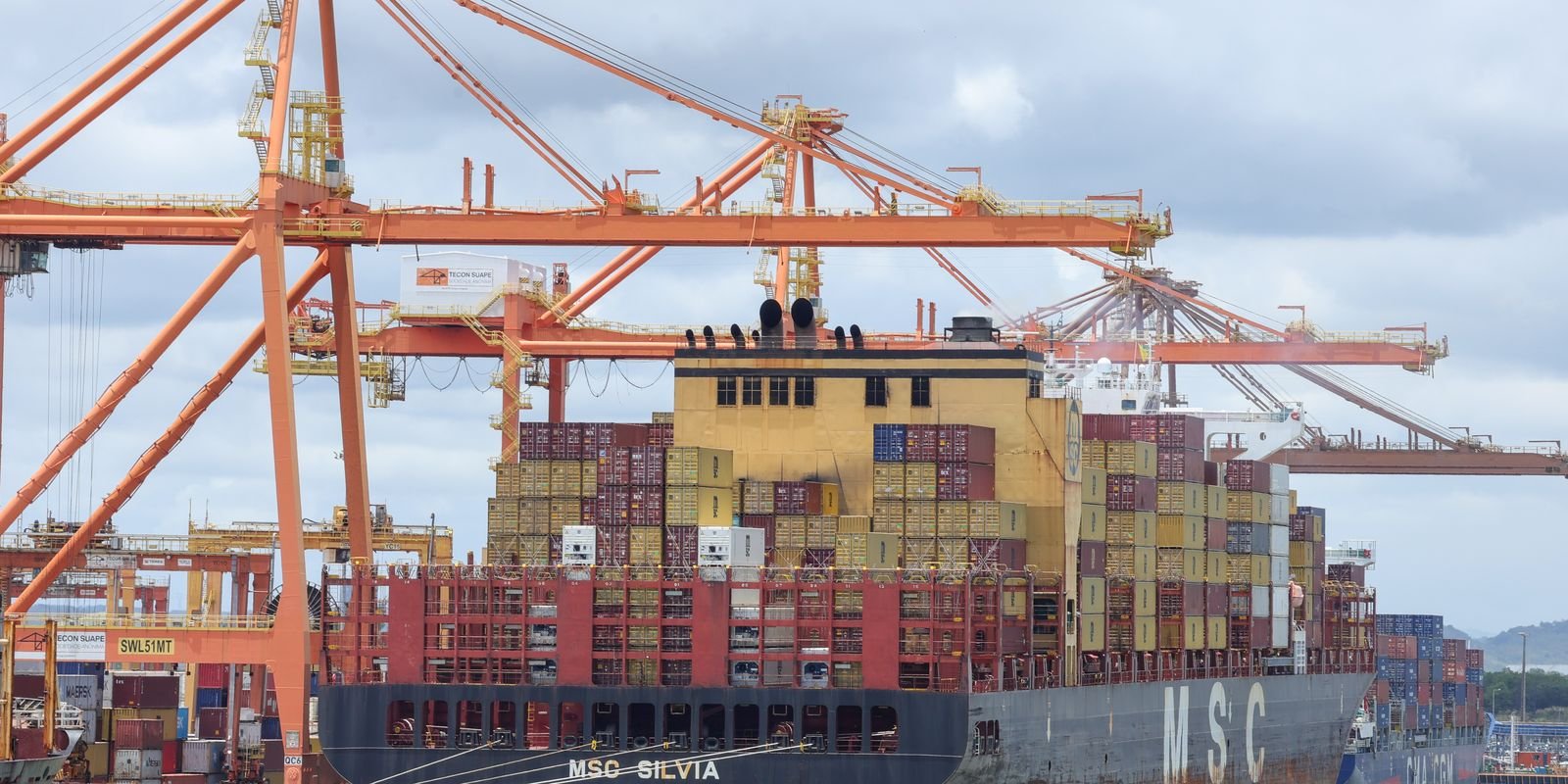 balanca-comercial-de-julho-tem-superavit-de-us$-7-bilhoes