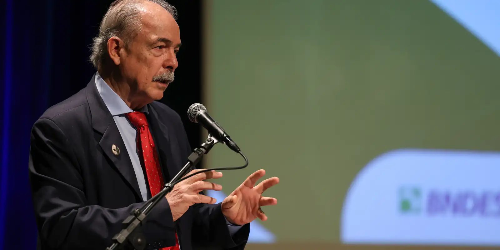 bndes-tem-lucro-recorde-de-r$-9,2-bi-no-primeiro-semestre