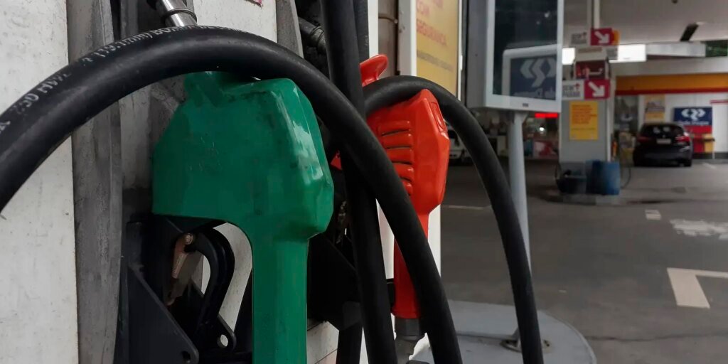 refinaria-de-mataripe,-2a-maior-do-pais,-reduz-gasolina-em-11,3%