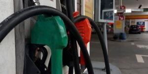refinaria-de-mataripe,-2a-maior-do-pais,-reduz-gasolina-em-11,3%