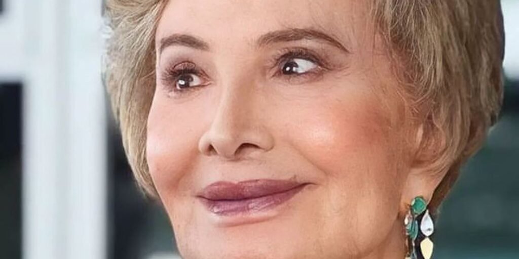 viva-maria-se-une-ao-brasil-no-adeus-a-gloria-menezes-e-laura-cardoso