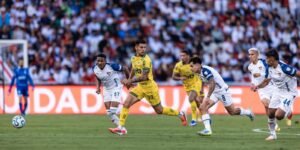 libertadores:-mirassol-cai-nos-penaltis-e-ldu-sera-rival-do-palmeiras