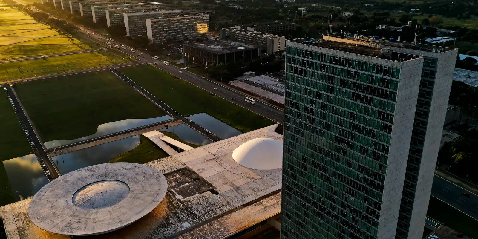 eleicoes-2026:-saiba-quais-sao-as-atribuicoes-de-senadores-e-deputados