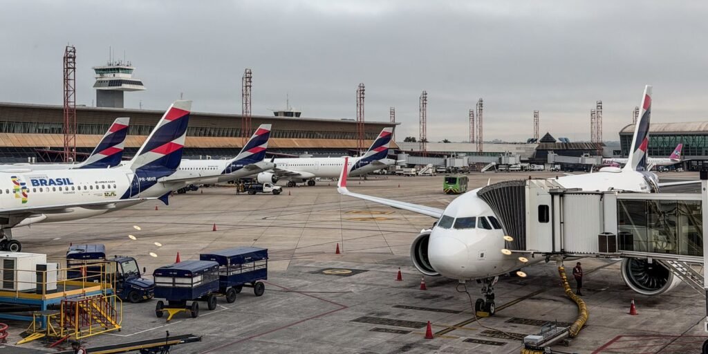 anvisa-atualiza-regras-de-seguranca-sanitaria-para-avioes-e-aeroportos