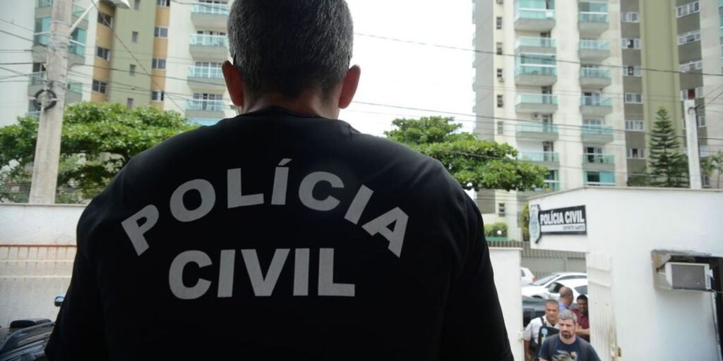 homem-apontado-como-“puxador-de-guerra”-do-cv-e-preso-no-rj