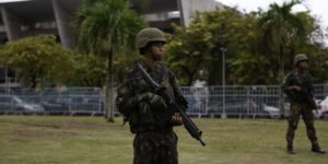 tropas-militares-vao-reforcar-locais-de-votacao-no-rio-de-janeiro
