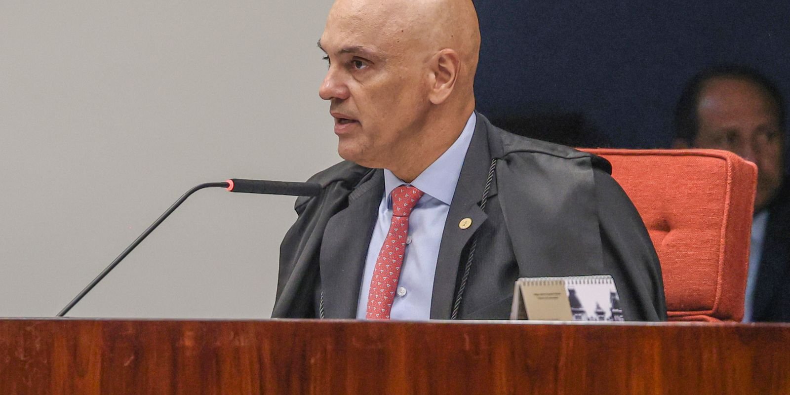 fachin-decide-tirar-moraes-da-relatoria-do-inquerito-das-fake-news