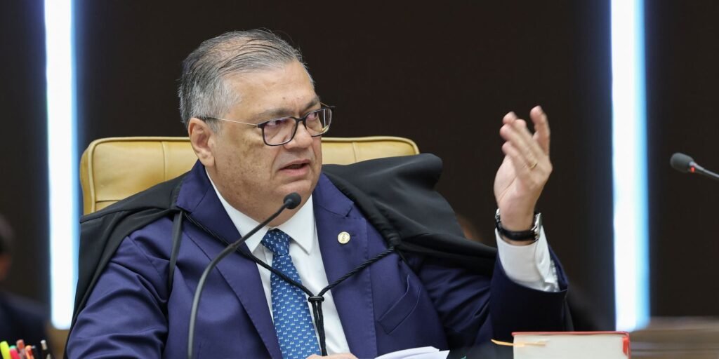 flavio-dino-pede-vista-de-julgamento-sobre-moraes-e-mendonca