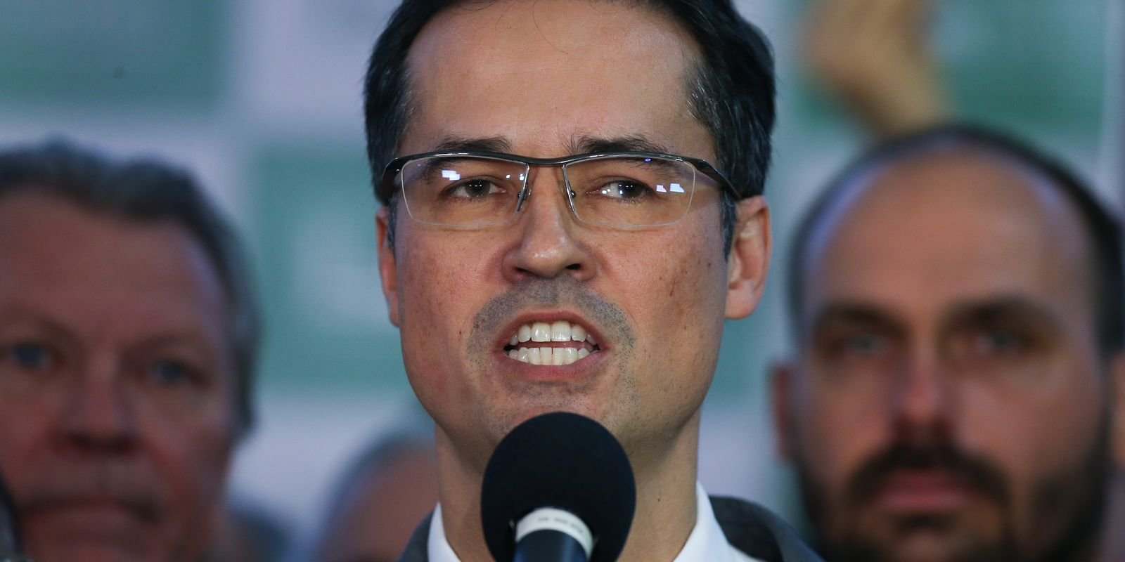 maioria-do-tse-mantem-suspensao-da-campanha-de-deltan-ao-senado