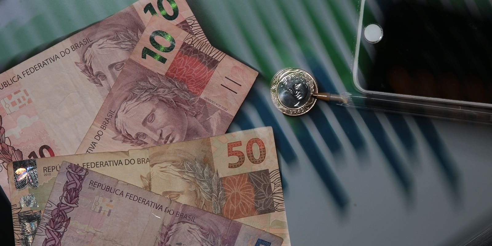 ata-do-copom-atribui-corte-da-selic-a-desaceleracao-da-economia