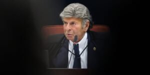 fux-pede-a-senado-posicao-sobre-acessos-de-vorcaro-e-esposa-de-moraes