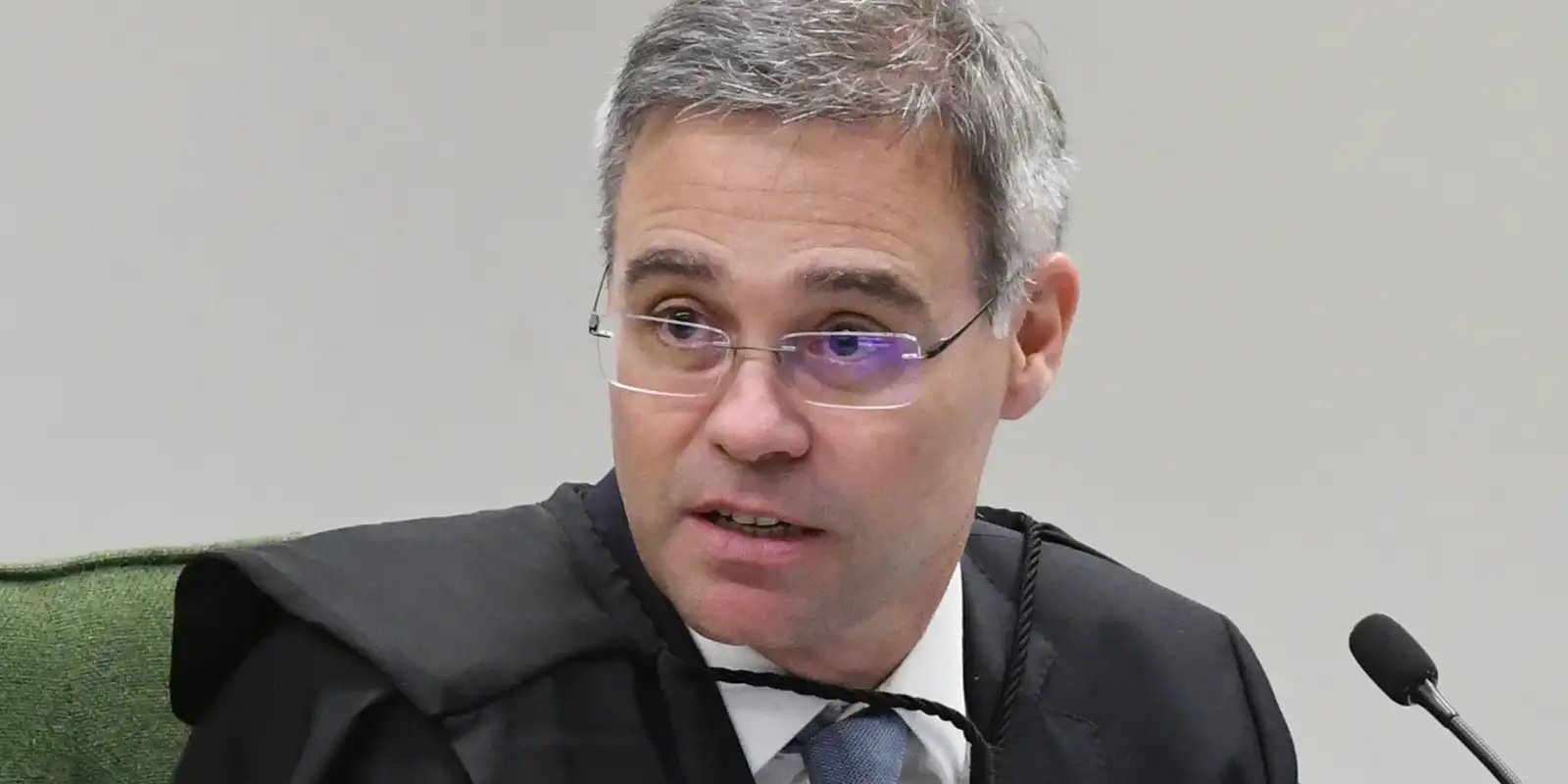 mendonca-vota-para-manter-decisao-de-retirar-posts-de-nossa-senhora