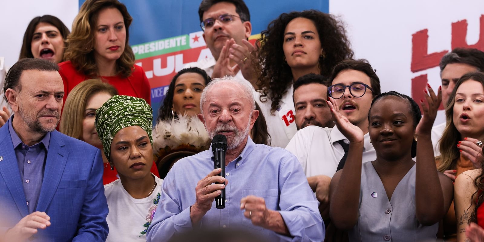 lula-cobra-flavio-bolsonaro-sobre-apoio-ao-fim-da-escala-6×1