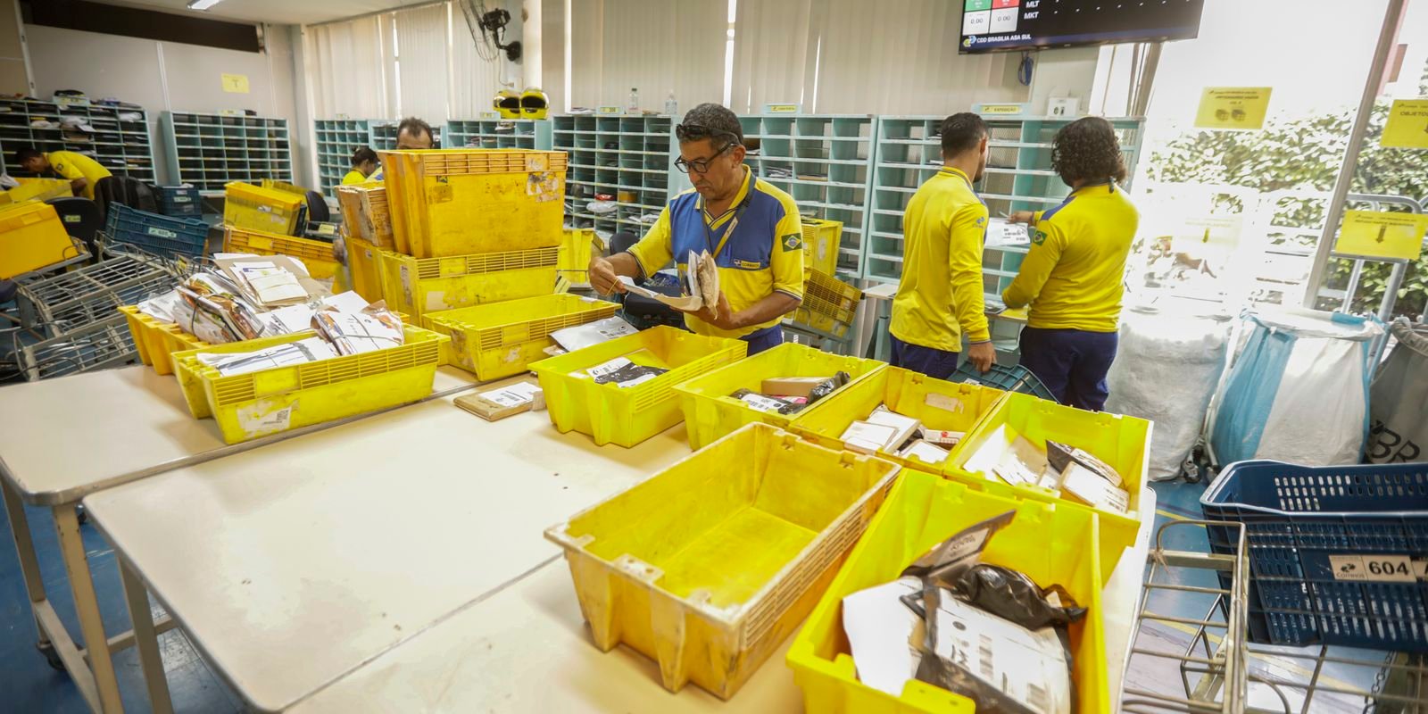 aliexpress-e-correios-firmam-acordo-para-acelerar-entregas-no-brasil