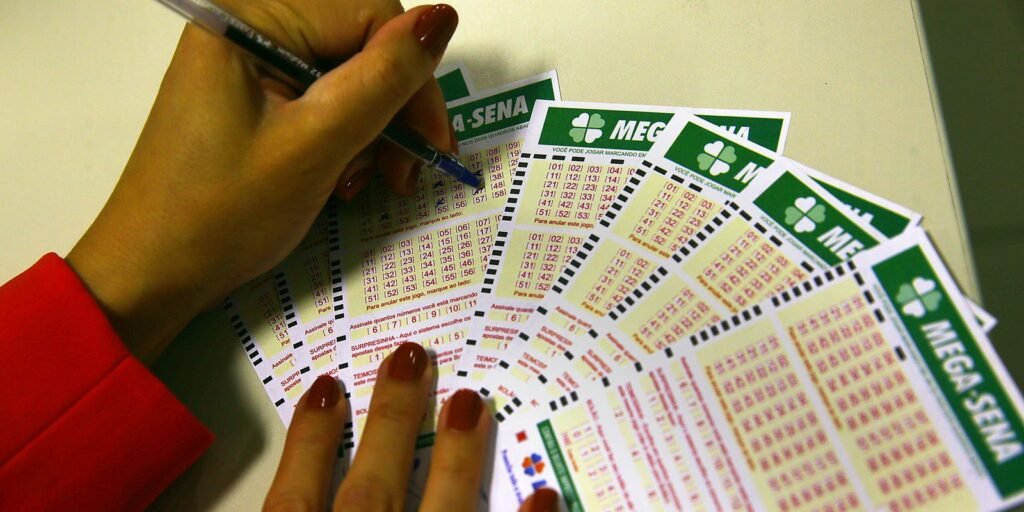 mega-sena-acumula-para-r$-112-milhoes;-confira-os-numeros-sorteados