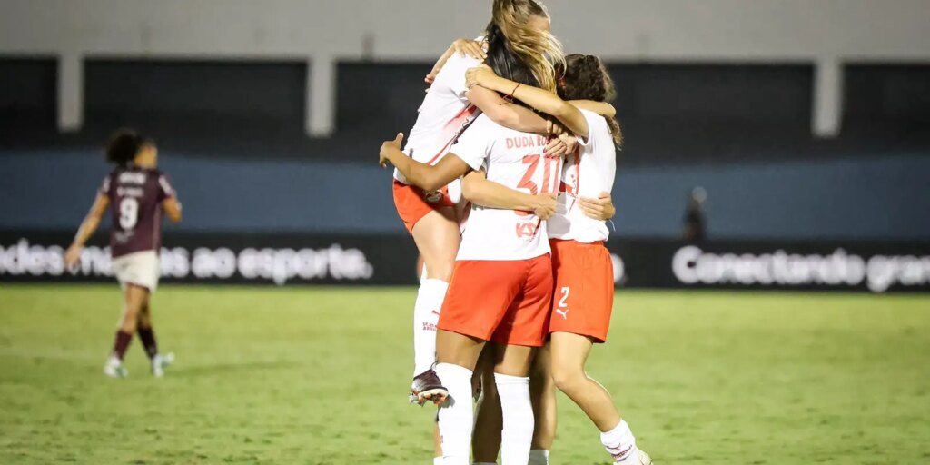 copa-do-brasil:-bragantino-abre-vantagem-sobre-ferroviaria-nas-quartas