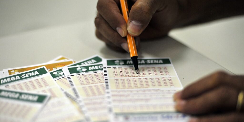 mega-sena-acumula-para-r$-170-milhoes;-confira-os-numeros-sorteados