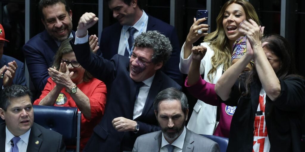 senado-aprova-fim-da-escala-6×1-e-reducao-da-jornada-de-trabalho