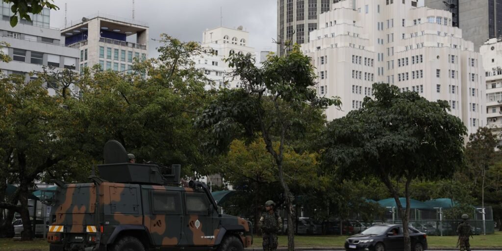 tropas-federais-reforcam-seguranca-no-2o-turno-das-eleicoes-no-rj