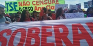 caso-ana-clara:-ativistas-protestam-no-tse-contra-decisao-de-mendonca