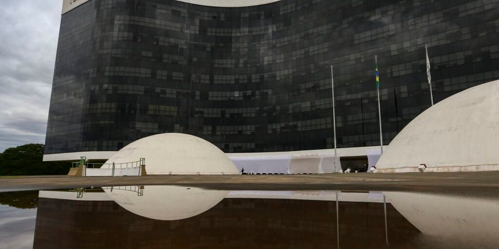 tse-diz-que-contagem-dos-votos-sera-retomada-as-19h