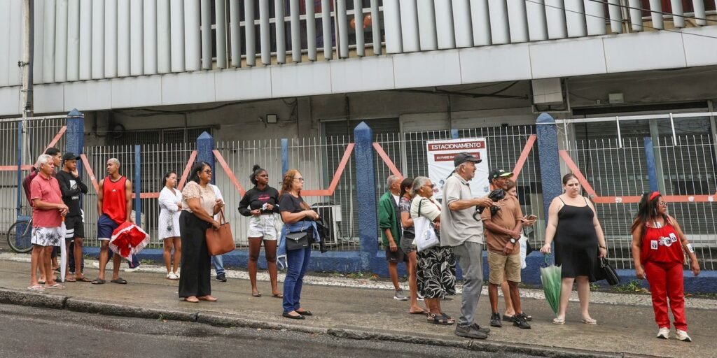 pf-investiga-se-problemas-na-circulacao-de-onibus-prejudicaram-eleitor