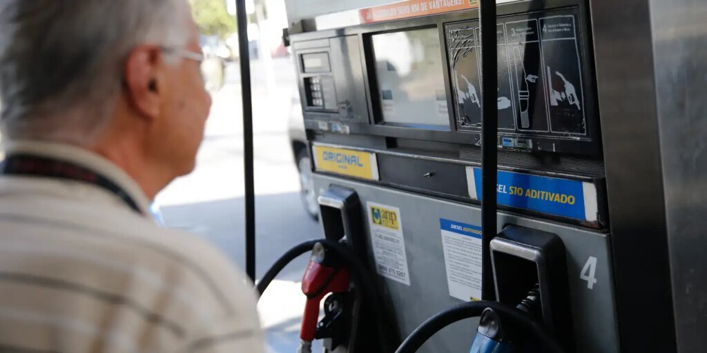 governo-prorroga-por-um-mes-subvencao-de-r$-2,12-ao-diesel