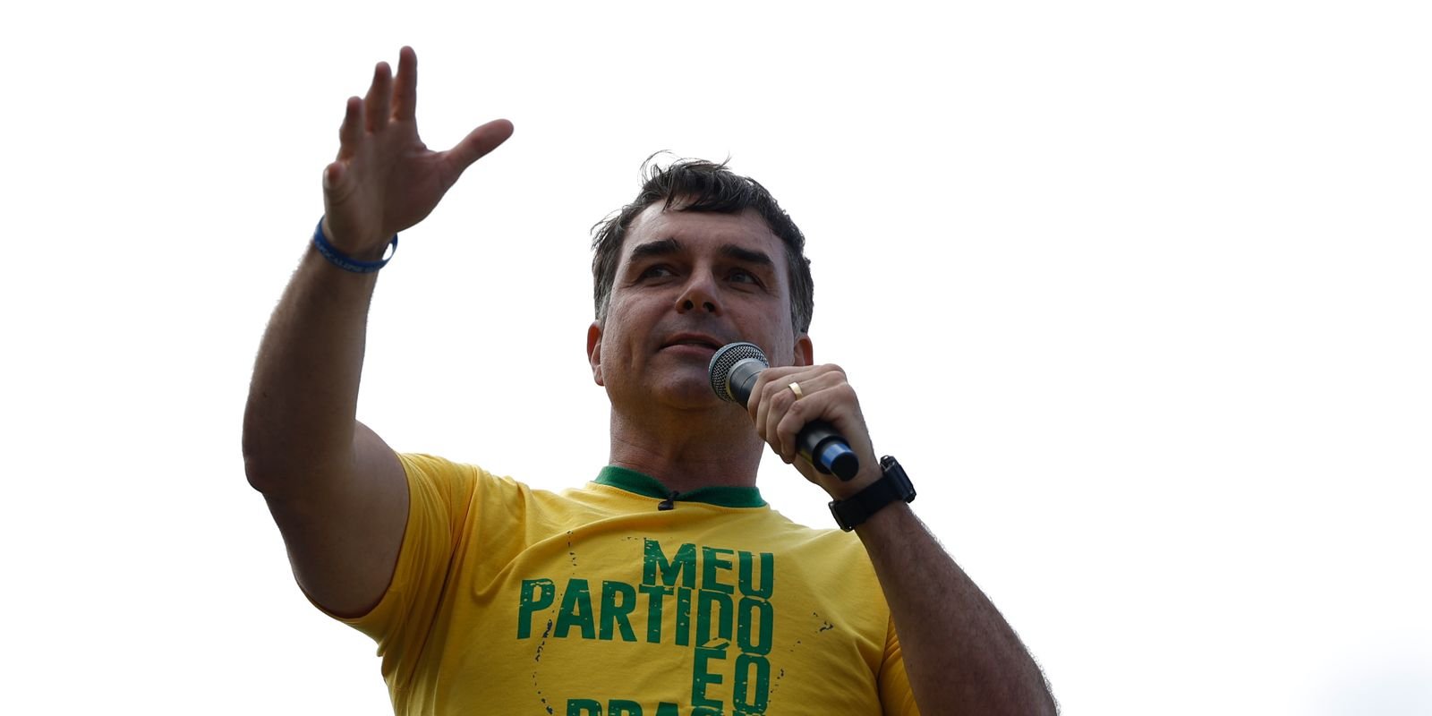 aliado-de-trump-diz-que-flavio-bolsonaro-chegou-aos-eua