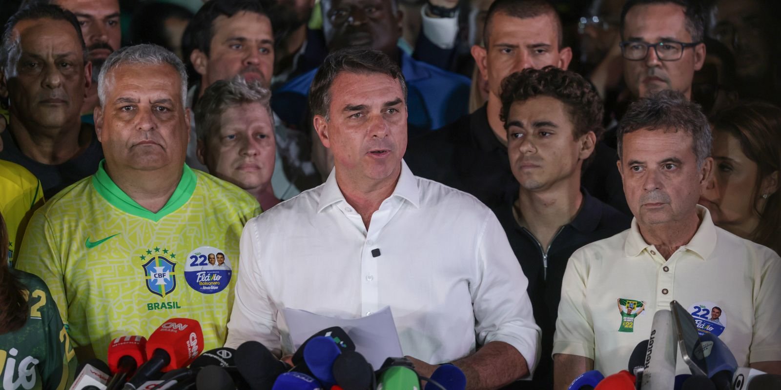 investigacoes-contra-flavio-continuam-no-stf-mesmo-apos-fuga