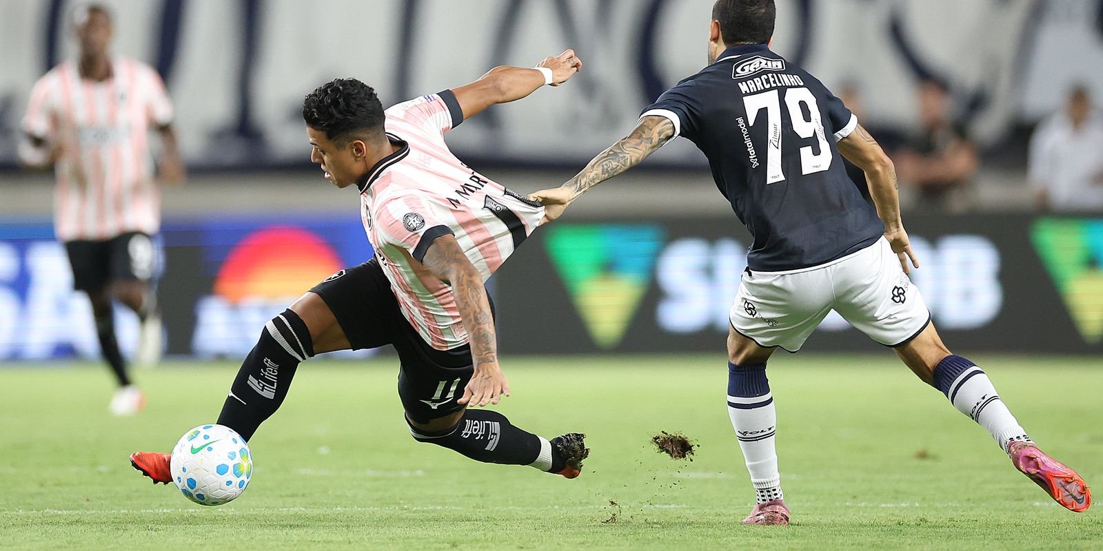 remo-volta-a-vencer-apos-12-jogos-e-complica-botafogo-no-brasileirao