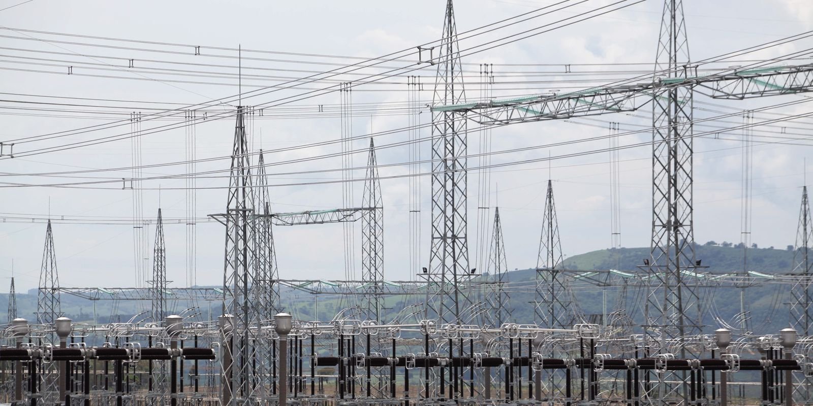 aneel-preve-tres-leiloes-de-transmissao-de-energia-em-2027