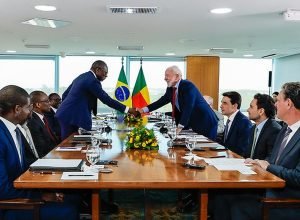lula-e-presidente-do-benin-discutem-agricultura-e-conexao-aerea