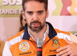 governador-gaucho-pede-que-populacoes-deixem-areas-de-risco 