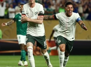 mundial:-chelsea-derrota-palmeiras-por-2-a-1-e-faz-semifinal-com-flu