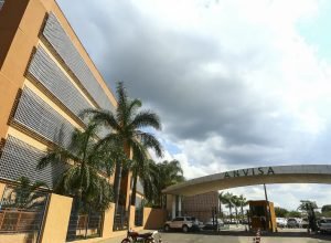 anvisa-alerta-sobre-uso-do-formol-como-alisante-de-cabelos