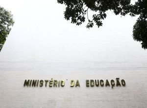 mec-e-governo-estadual-anunciam-apoio-a-escola-que-sofreu-ataque-no-rs