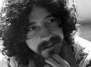 exposicao-em-sao-paulo-faz-retrospectiva-da-carreira-de-raul-seixas