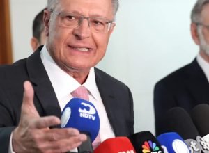 pix-e-modelo,-e-problema-real-esta-em-tarifas-dos-eua,-diz-alckmin